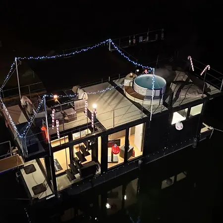 Diamond Bigigio House Boat * Lisanza