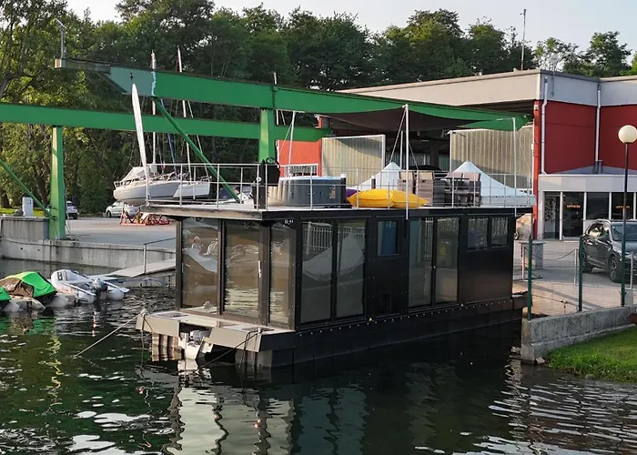 Diamond Bigigio House Boat Bateau-hôtel Lisanza