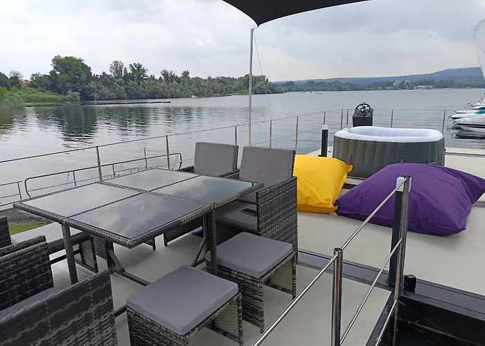 Bateau-hôtel Diamond Bigigio House Boat *