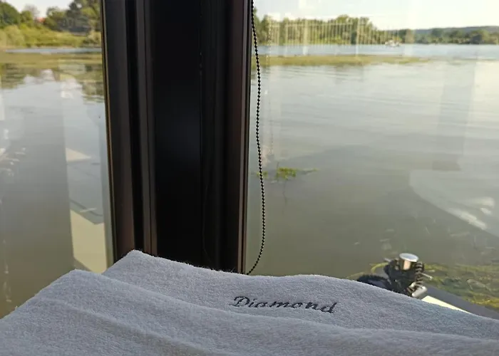 Bateau-hôtel Diamond Bigigio House Boat Lisanza
